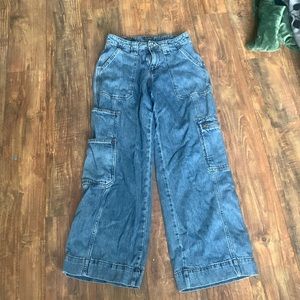 High waisted cargo jeans